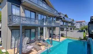 Villa Black Pearl, Fethiye'nin Kargı mevkiinde bulunan özel havuzlu 6 kişi kapasiteli bir villamızdır.